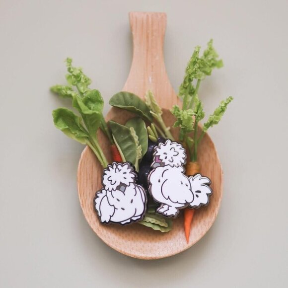 Silkie Chickens Enamel Pin Set - Set‎ of 2 - Farm Animals - Picture 3 of 7